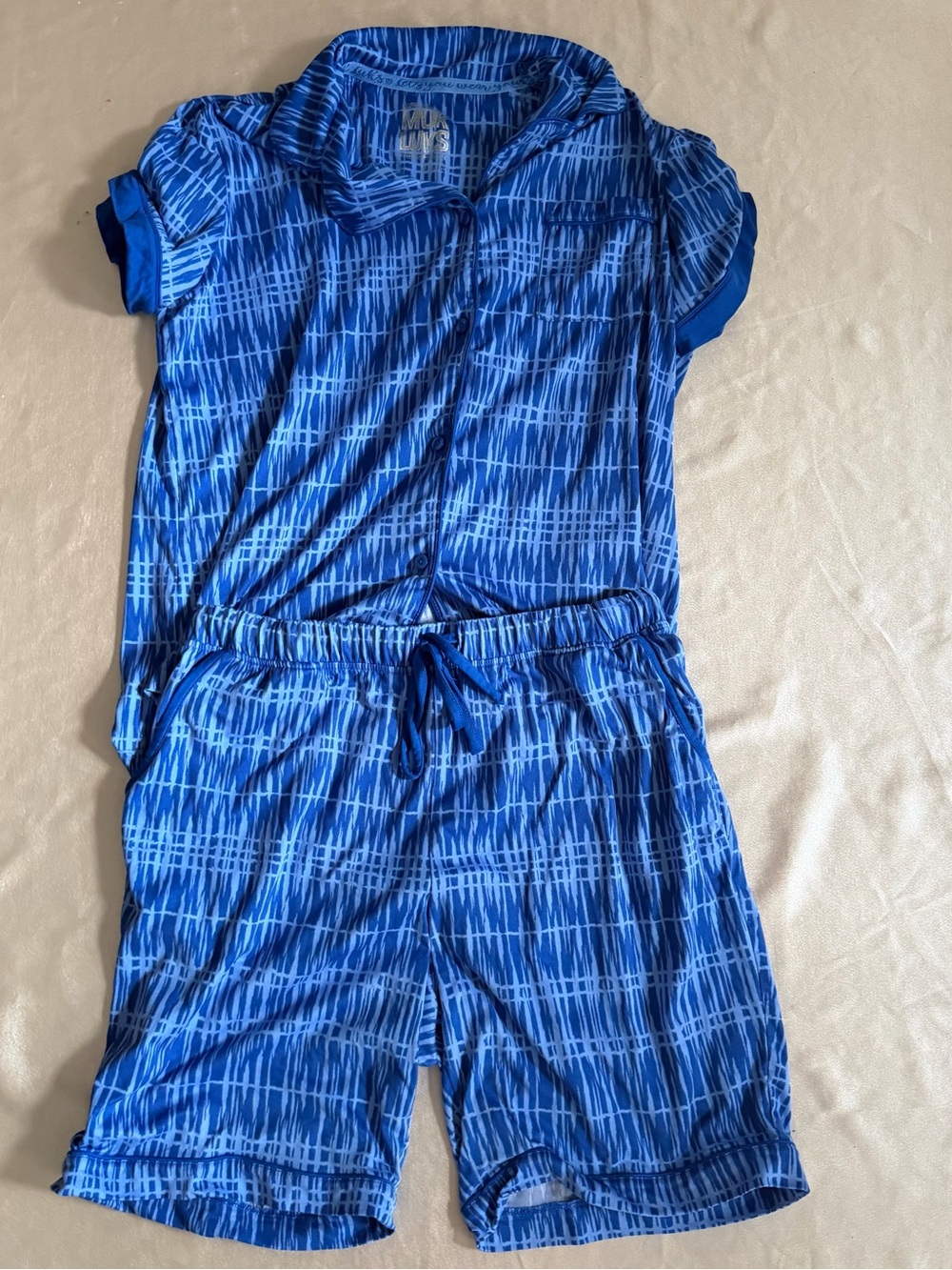Muk Luks Women's Cloud Knit Notch Collar Short Sleeve Pajama Set Medium
